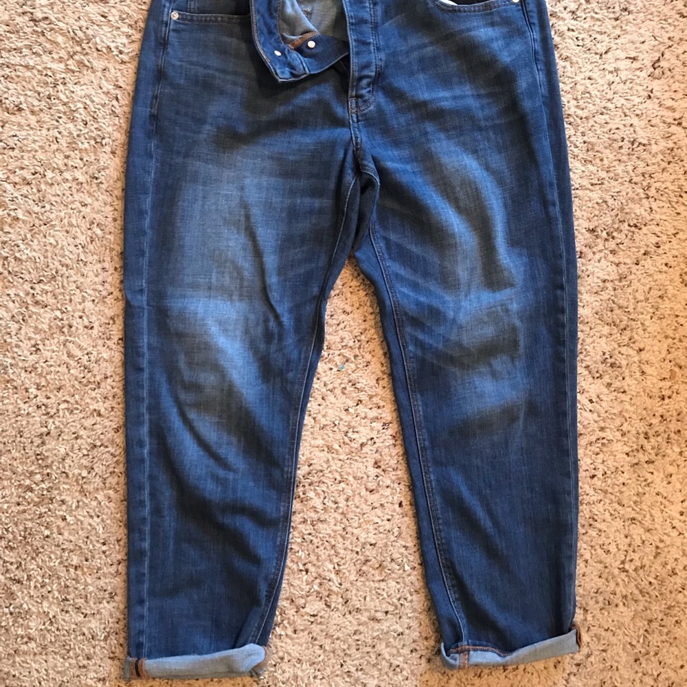 AE Tomgirl Jeans